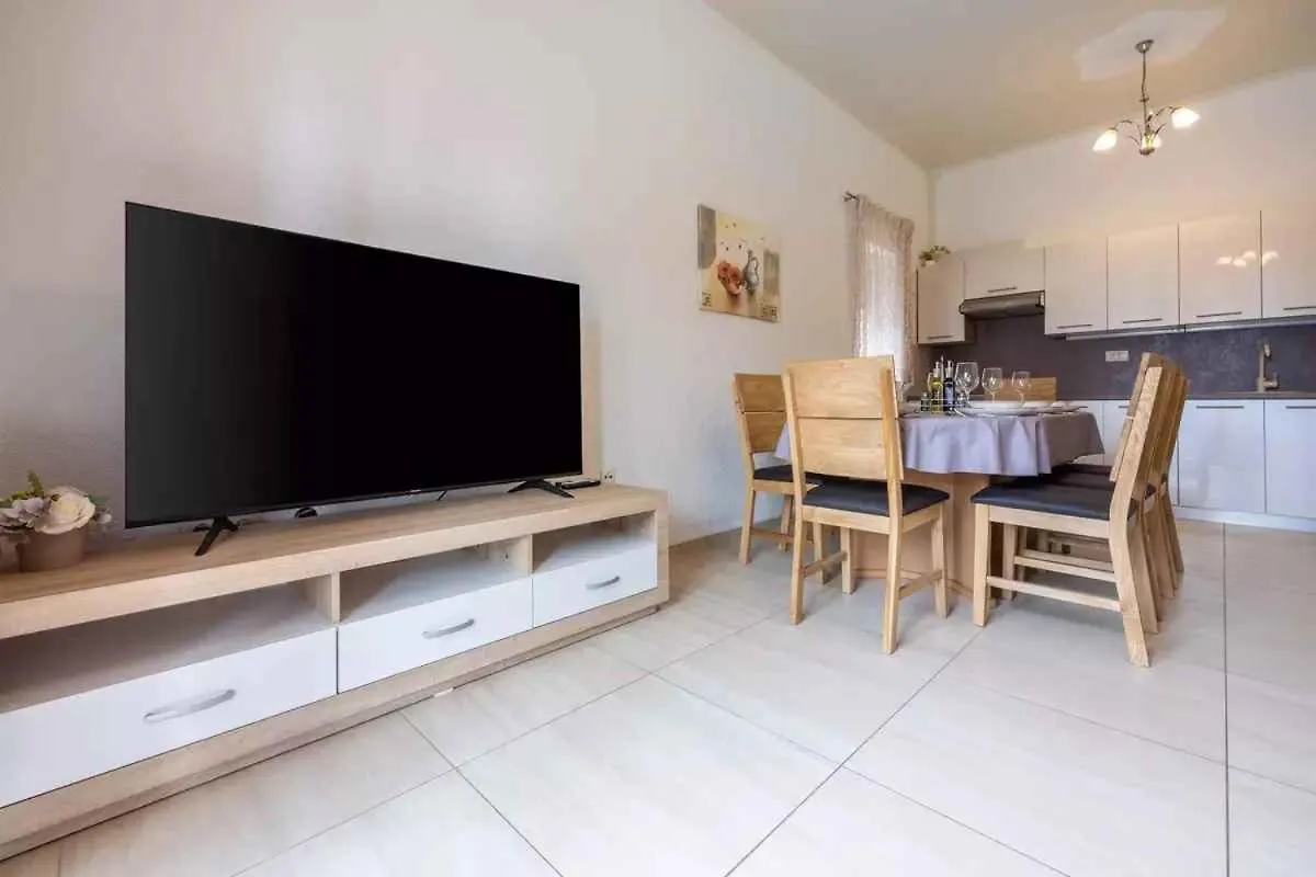 Apartments In Crikvenica 14226