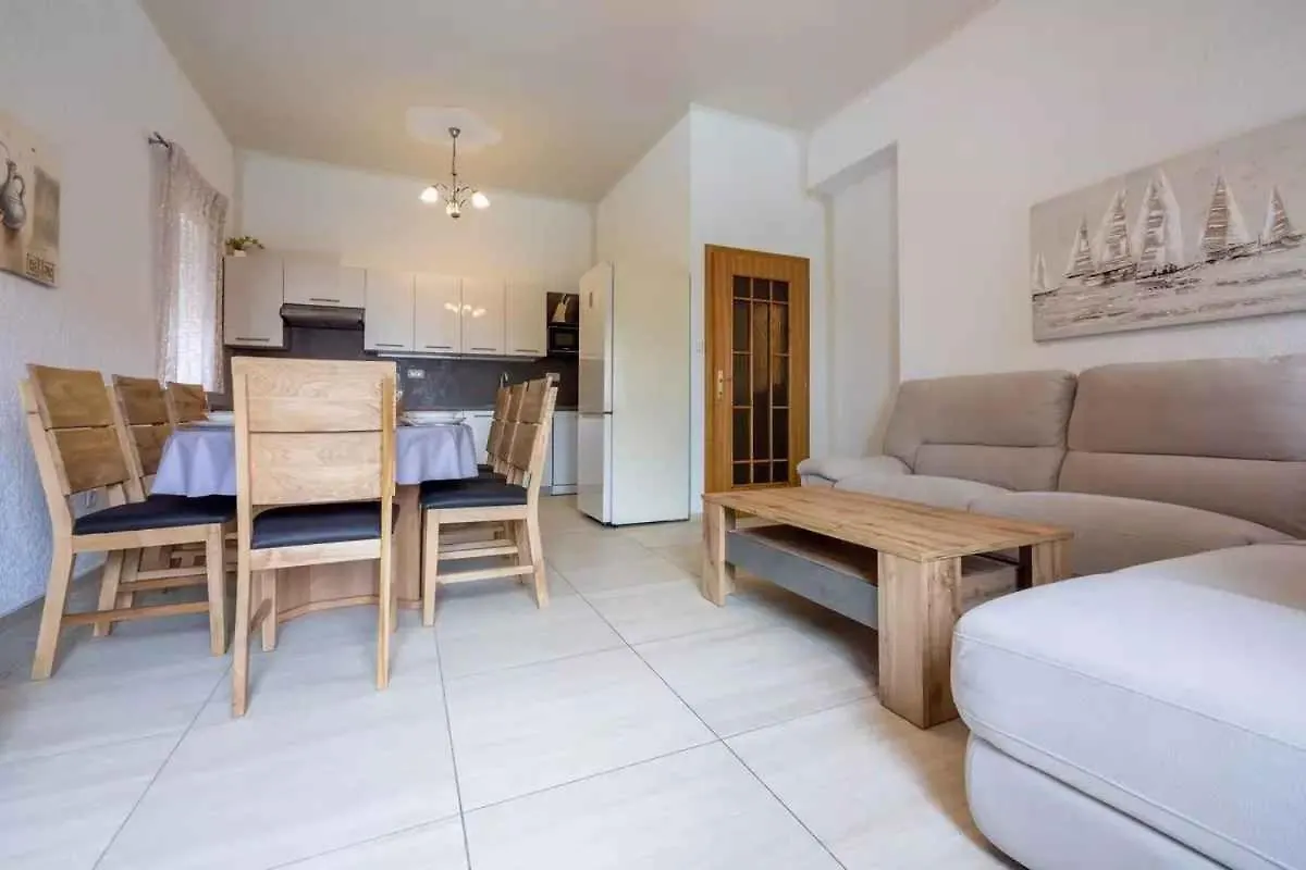 Apartments In Crikvenica 14226