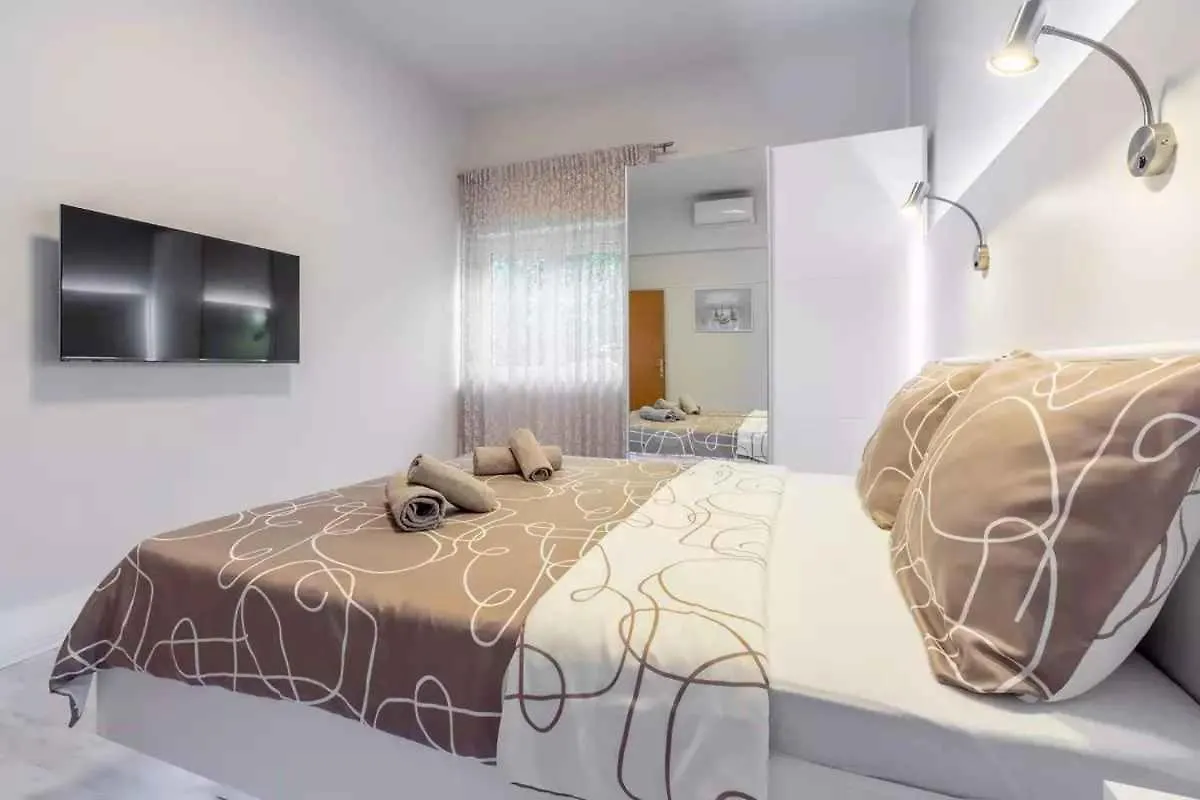 Apartments In Crikvenica 14226