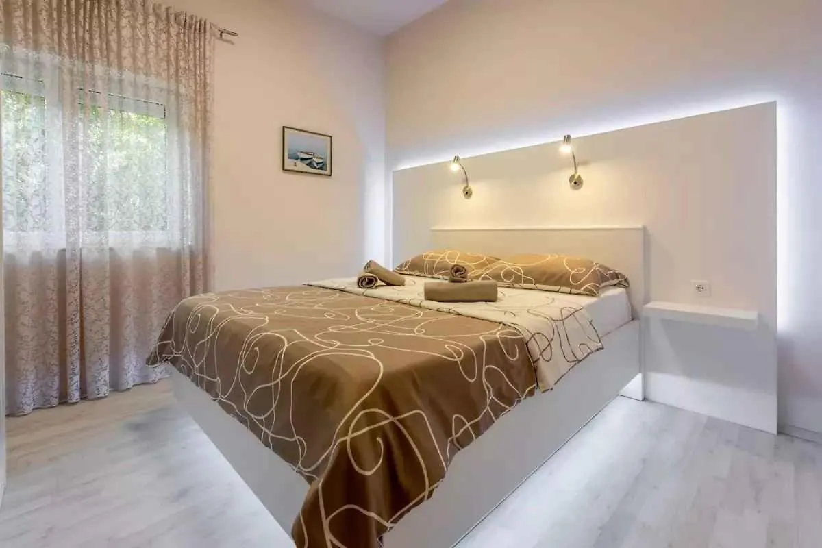 Apartments In Crikvenica 14226