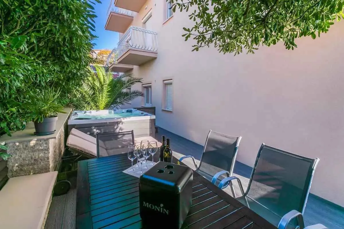 Apartments In Crikvenica 14226 Croatia