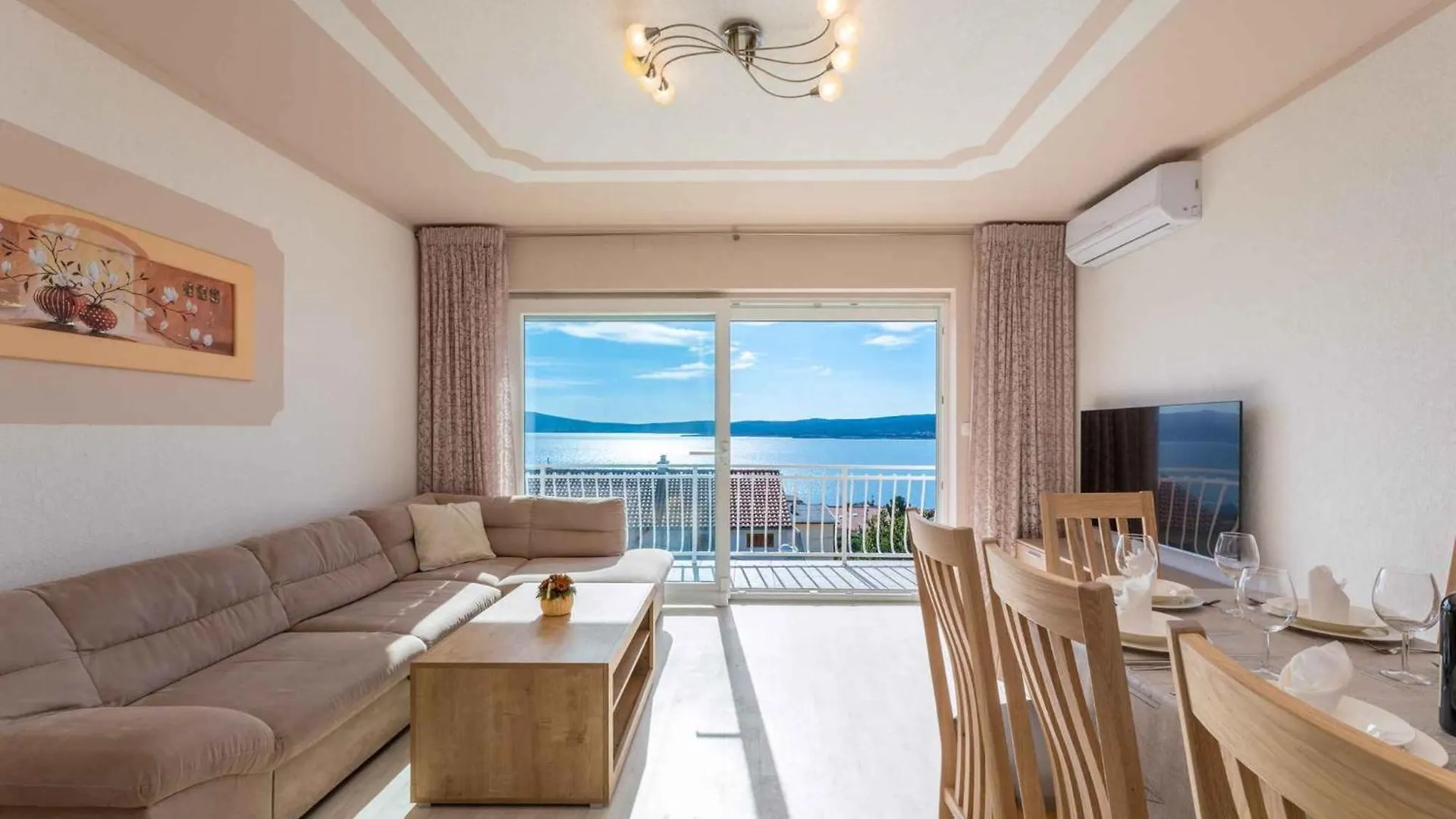 Apartments In Crikvenica 14226