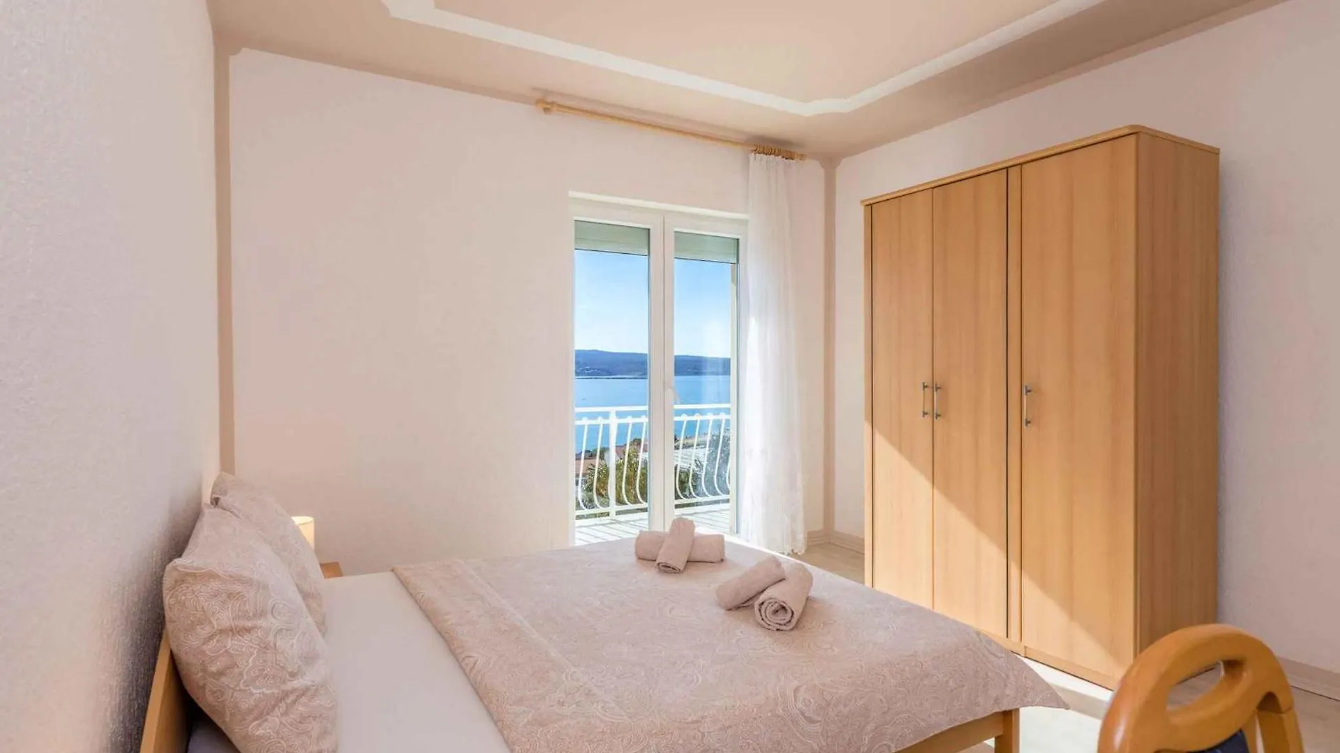 Apartments In Crikvenica 14226
