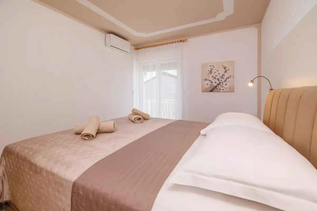 Apartments In Crikvenica 14226