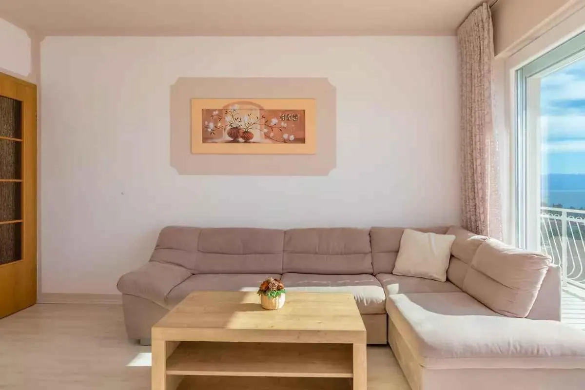 Apartments In Crikvenica 14226